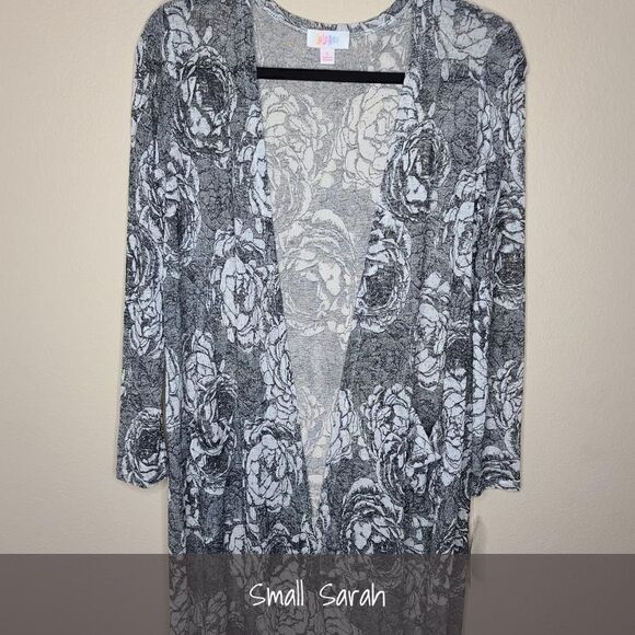 LuLaRoe Sarah Duster Cardigan Small Floral Grey NEW - Picture 1 of 2
